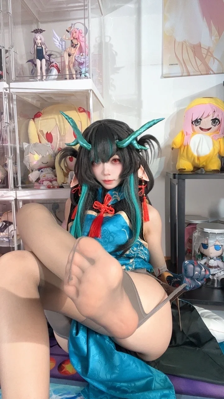 白栎Shirly - No.015 夕染尘烟 [130P,26V-7.01GB] 下 tg@simisebaisi 【丝足阁】042.webp